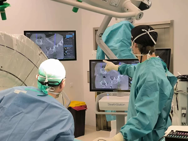 navegacion_intraoperatoria_columna_quirofano navegacion_intraoperatoria_columna_quirofano